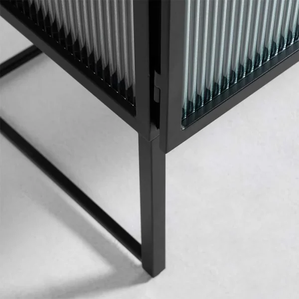 Industrial Sideboard Aus Glas – Folio 6